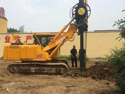 農(nóng)村打地基用小型旋挖鉆機(jī)更合適